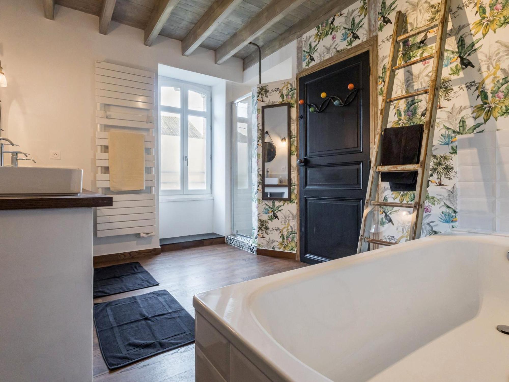 Gite Familial Avec Piscine Chauffee A Lege - Fr-1-306-1296 Exteriör bild